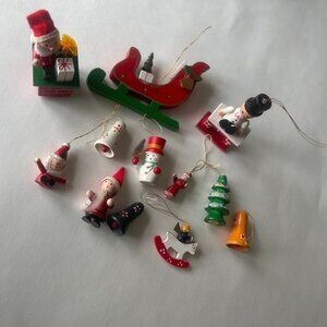 Vintage Wooden Tree Ornaments(12)